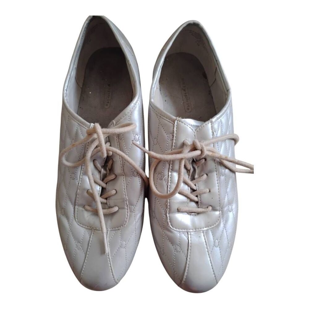 Easy Spirit Silver Leather Lace Up Flats Size‎ 7